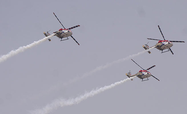Captivating-show-by-Sarang-choppers-at-the-Wings-India-2022-on-the-day-one Captivating show by Sarang choppers at the Wings India 2022 on the day one