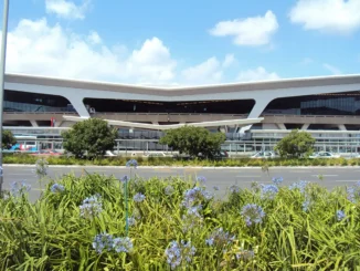Cape Town International Airport is the primary international airport serving the city of Cape Town