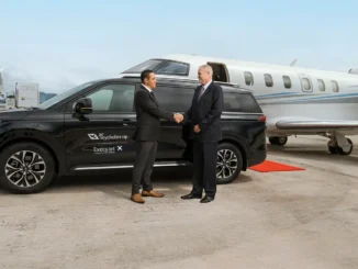 CEO and Gavin shaking hands